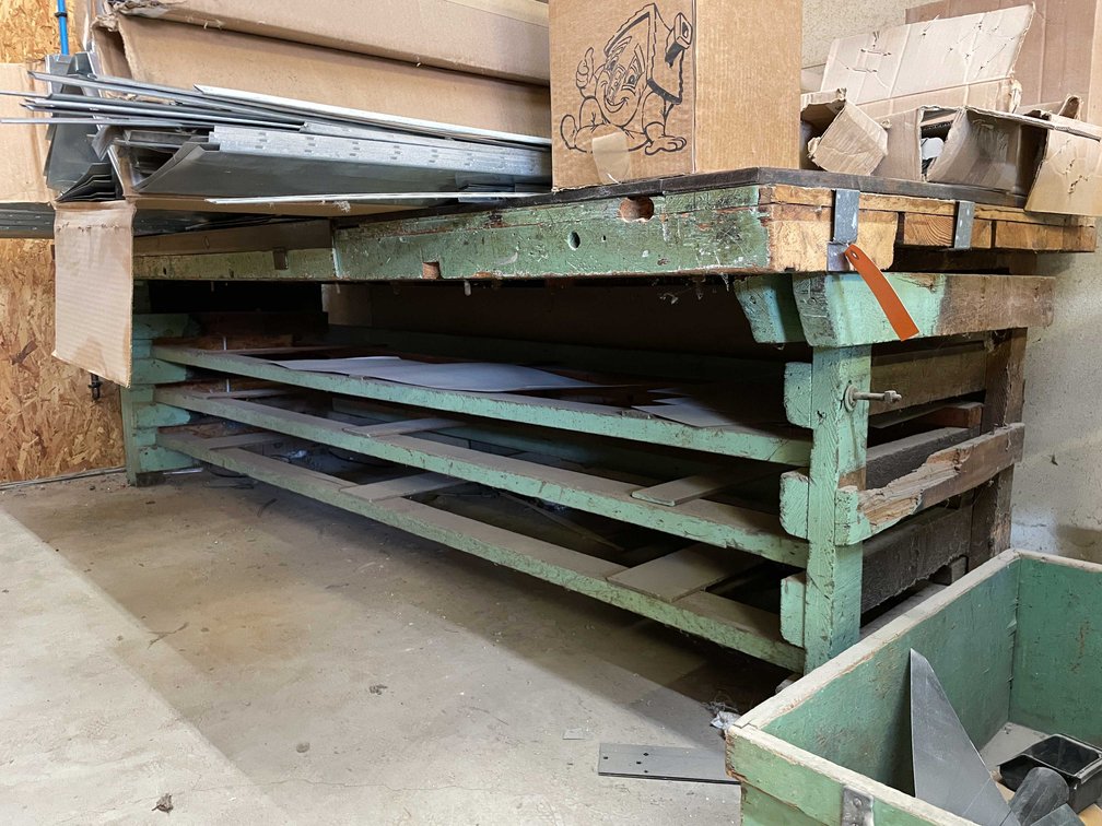 Wooden Work Bench