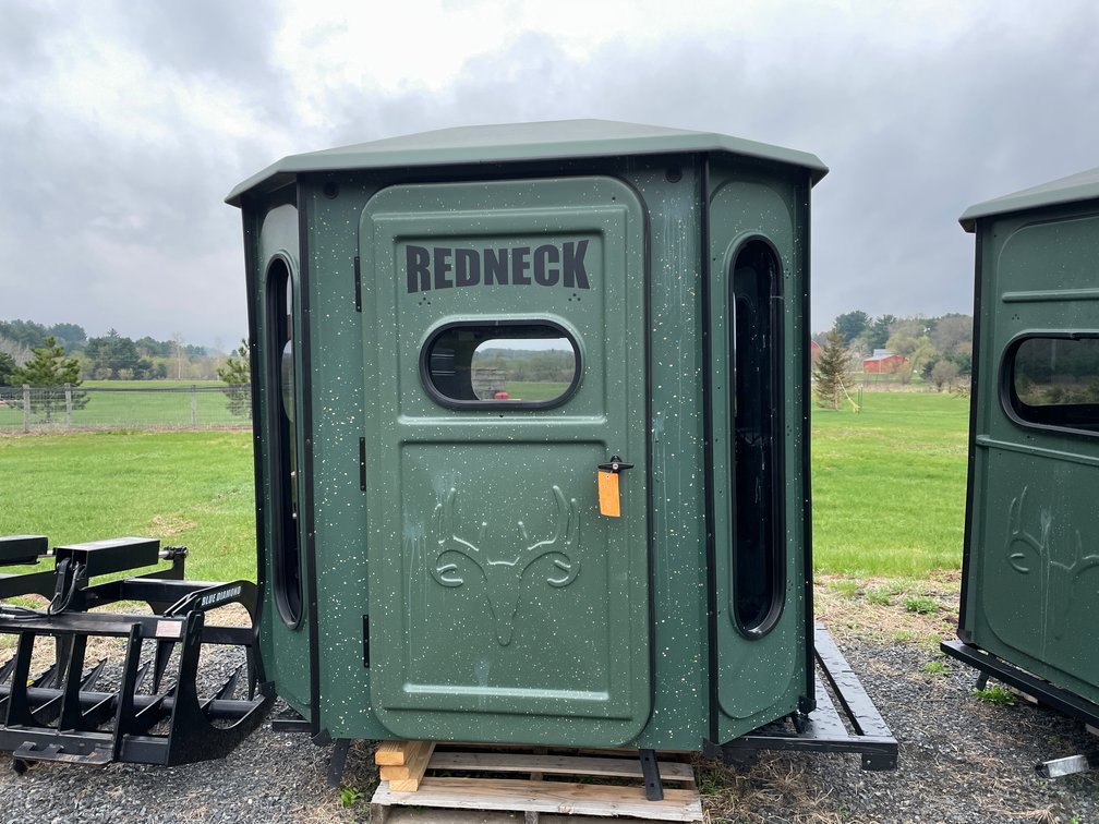 New Redneck Hunting Blind