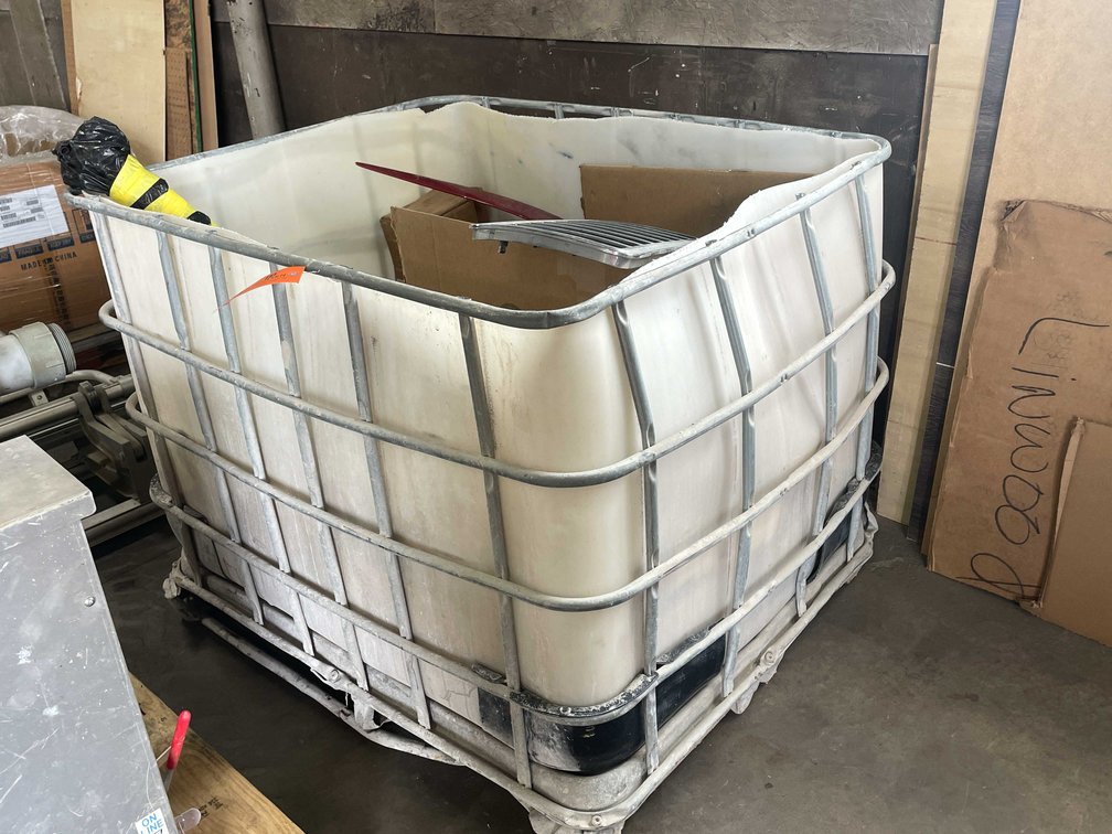 Tote of Car Parts (G)