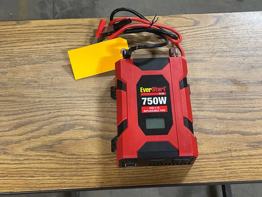 Everstart Plus Power Inverter (PR10)