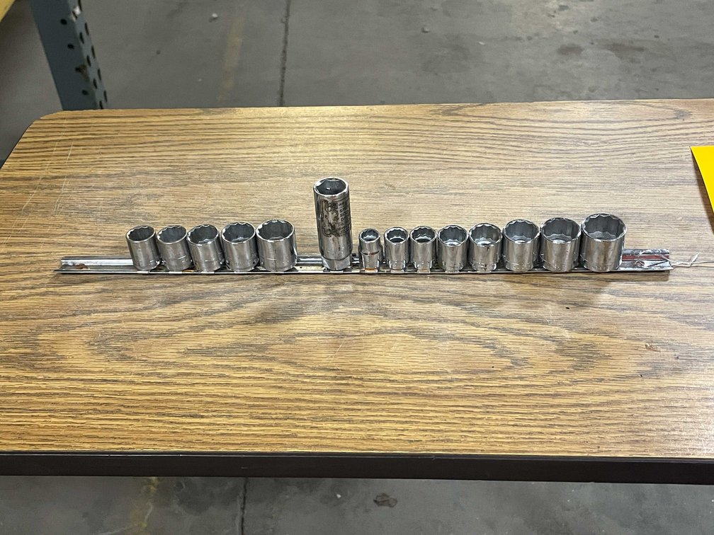 Craftsman 3/8" Socket Set (PR10)