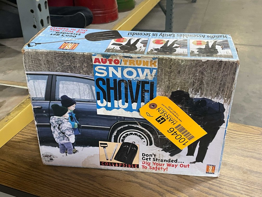 Automotive Trunk Snow Shovel (PR10)