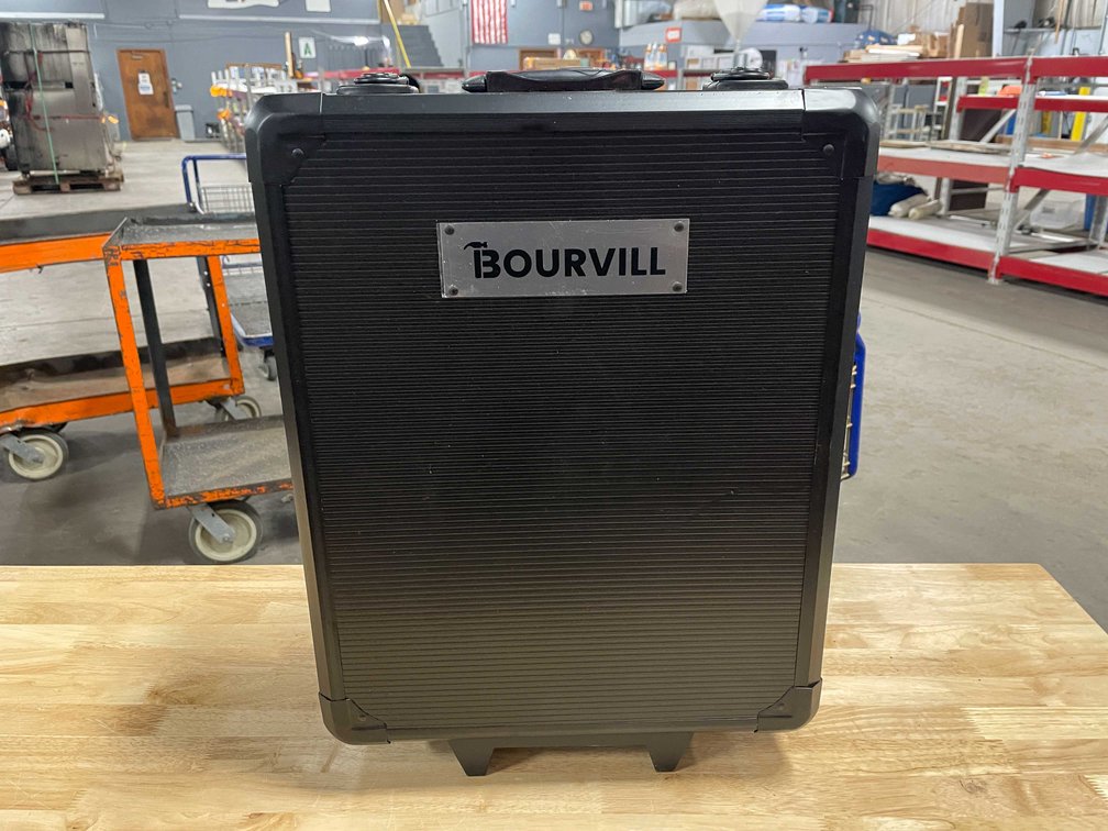 New Professional Tool Set in Rolling Cart (CW)