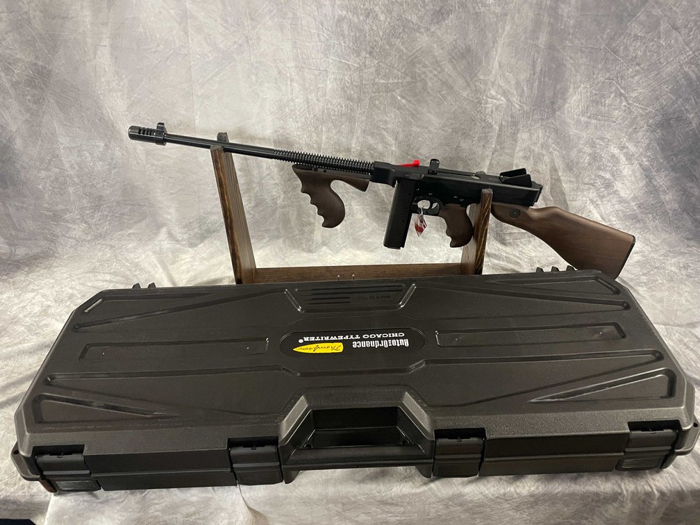 Thompson  1927 A1 Tommy Gun Deluxe  45 Auto Semi-Auto Rifle, SN: KPC0928