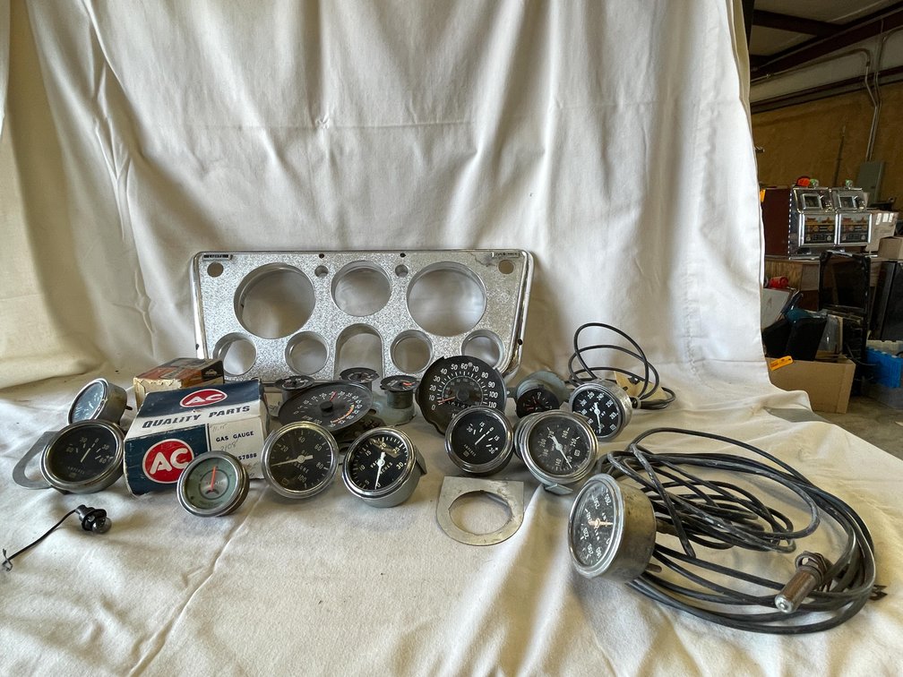 Chevrolet Truck Parts and More (Las Cruces, NM)