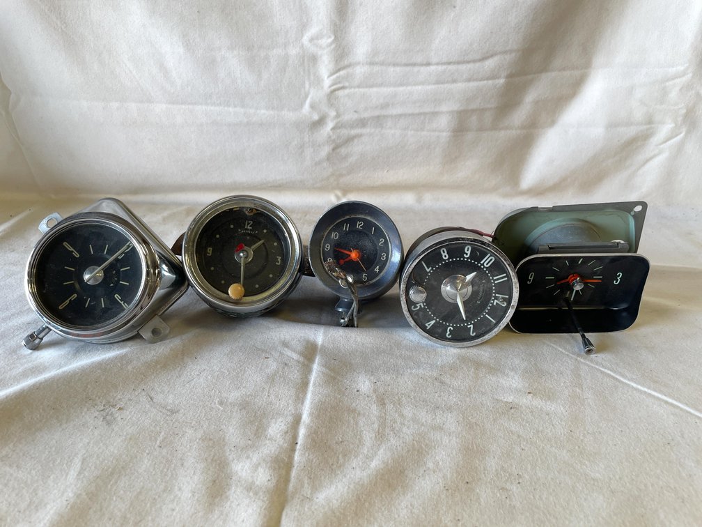 (5) Automotive Clocks (Las Cruces, NM)