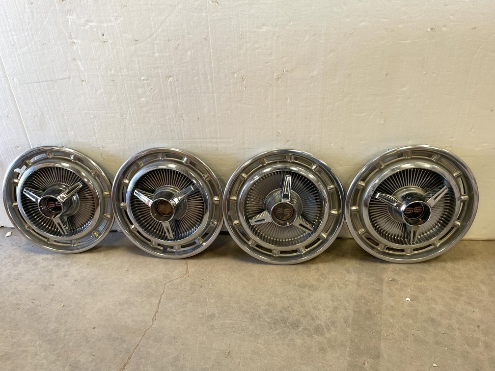 Set of (4) 1963 Impala S/S Hubcaps (Las Cruces, NM)
