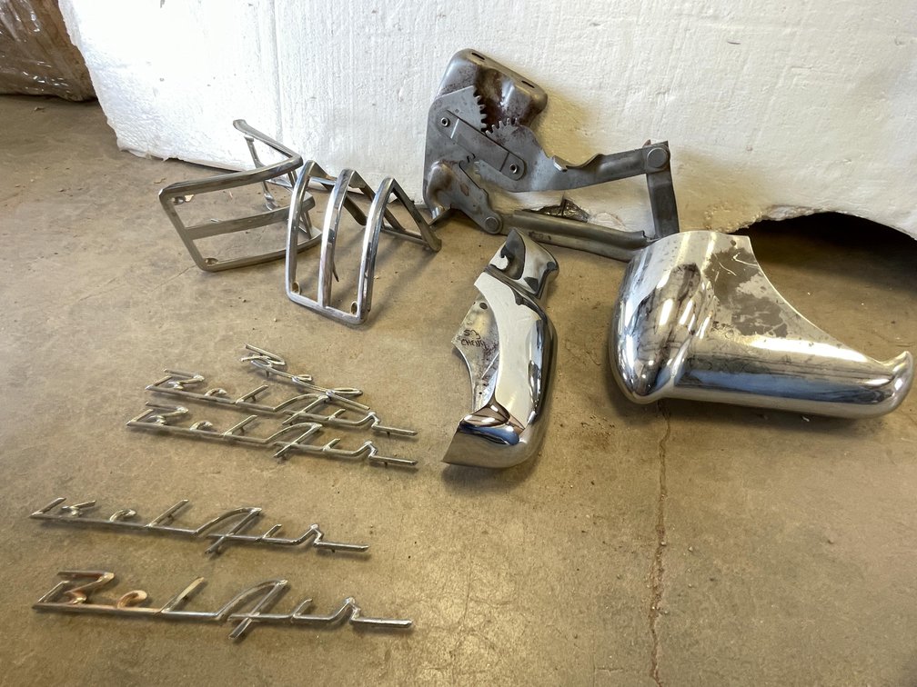 Lot of Vintage Auto Parts (Las Cruces, NM)