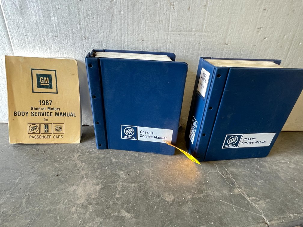 1987 Service Manuals (Las Cruces, NM)