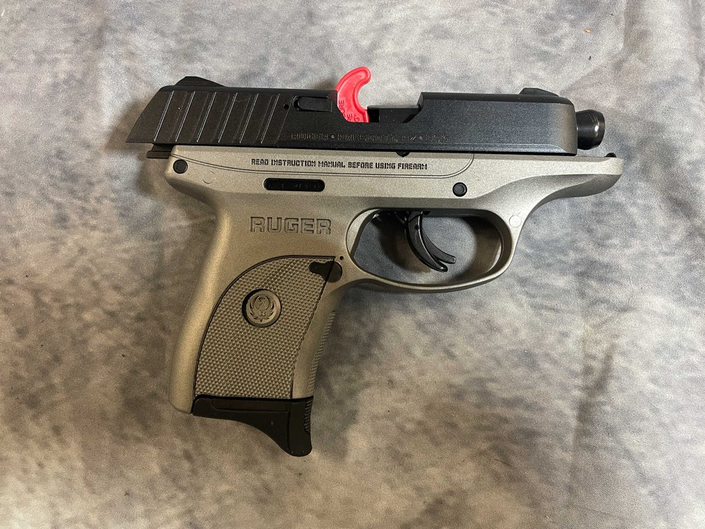 Ruger  EC9s 9mm Luger  Pistol, SN: 461-74121