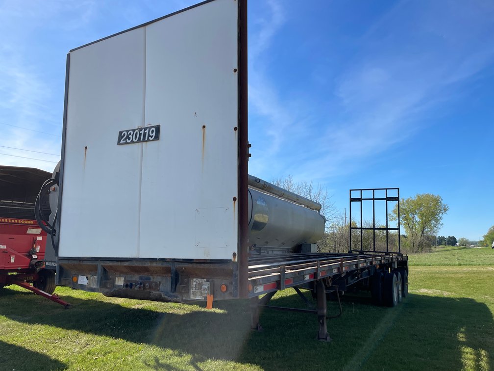 2014 Viking 42' Flatbed Trailer (TX Title in Delay)