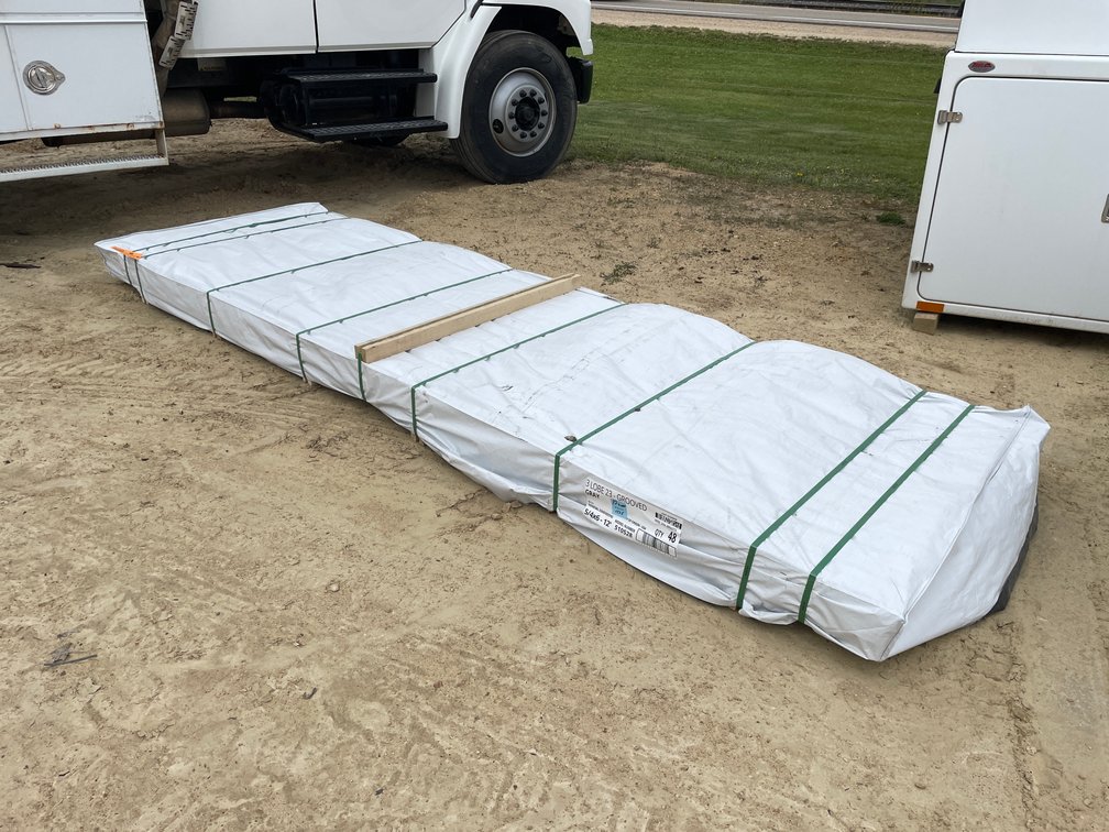Bundle of Venture Gray Solid Composite Deck Boards
