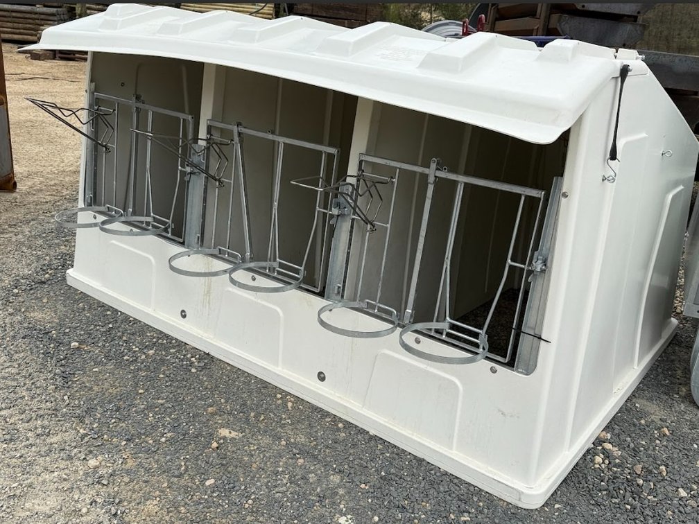 Agri-Plastics Flex Hutch 3 Unit