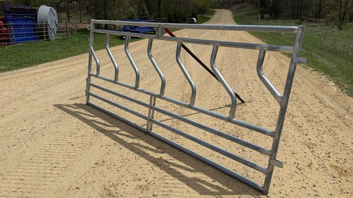 10' Med Duty Feeder Panel