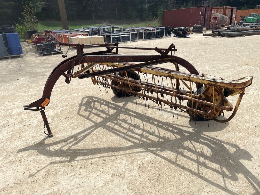 New Holland 56 Rake