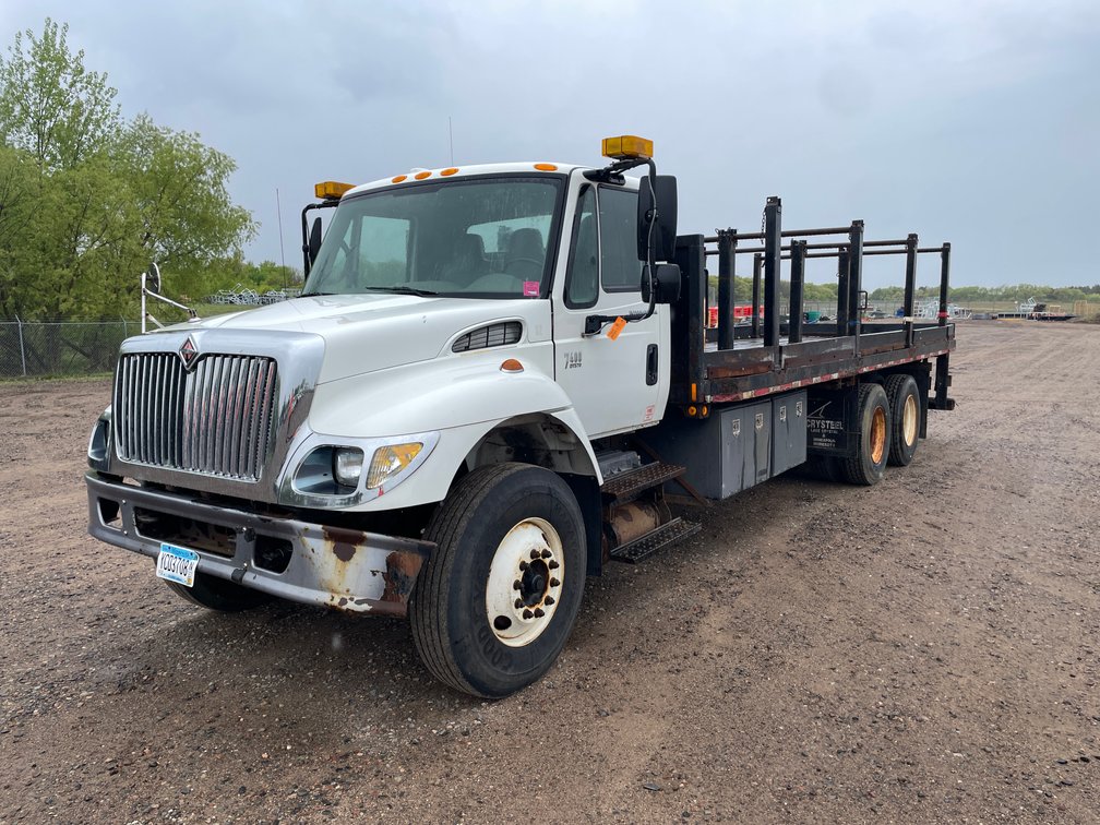 2005 International 7400 Flatbed Truck (Has MN Title)