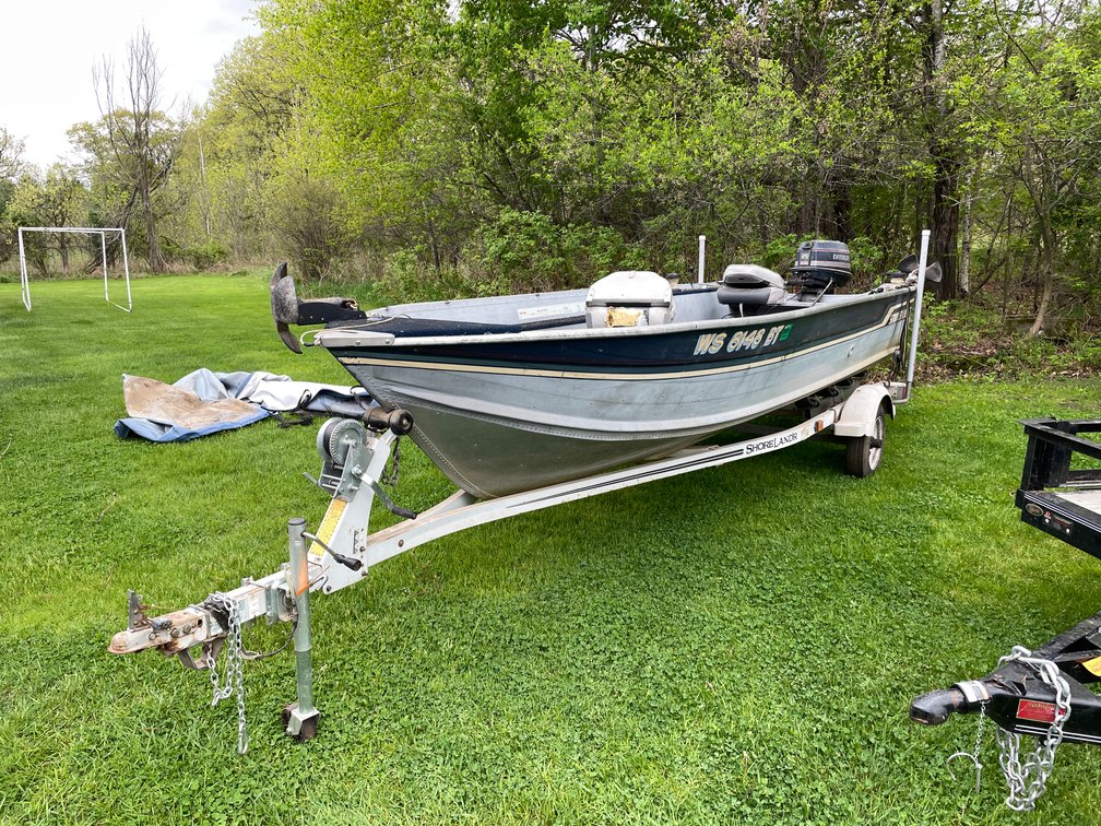 1988 Smoker Craft 16' Aluminum Boat (Has Registration Card) (Delay in Title)