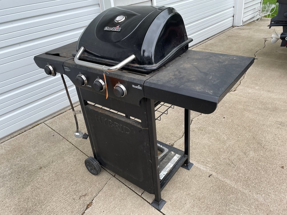 Char-Broil Hybrid Propane Grill