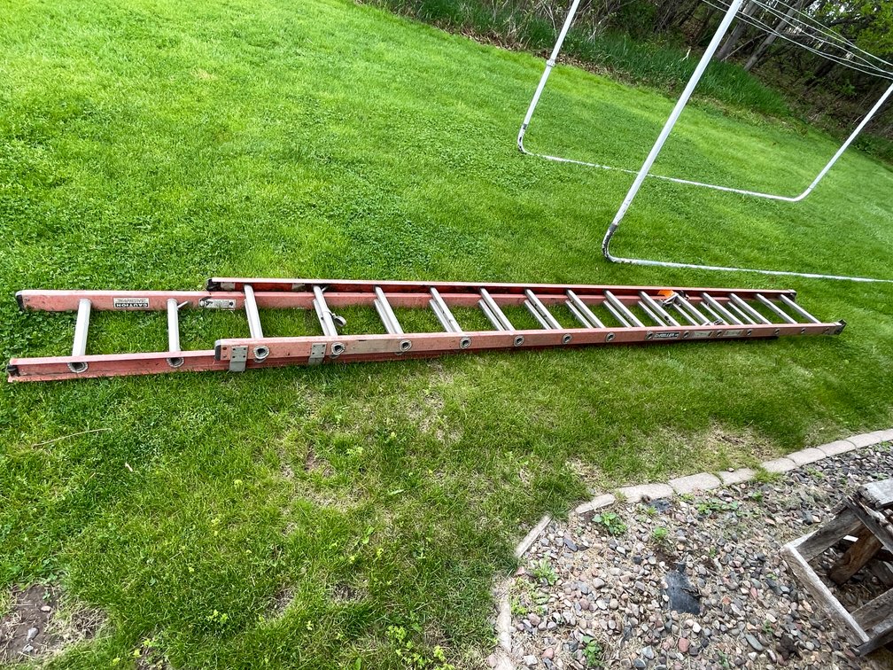 Keller Fiberglass 28' Extension Ladder