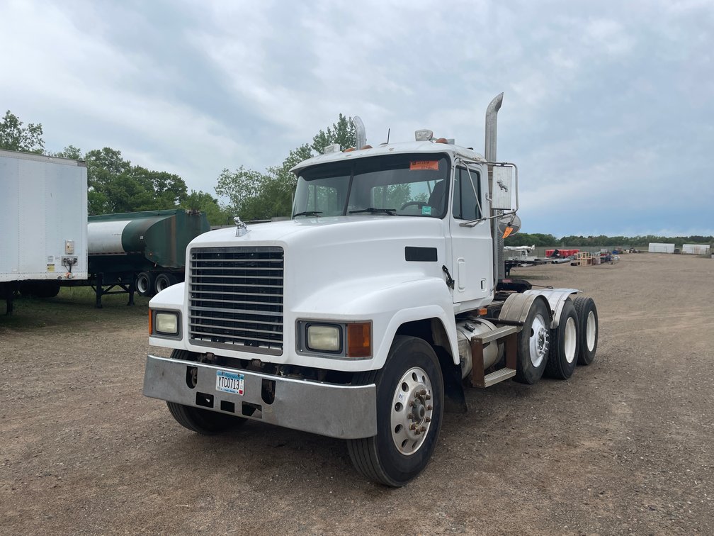 1999 Mack CH600 Truck Tractor (Has MN Title)