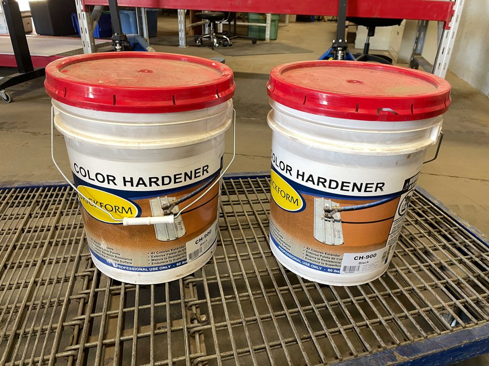 (2) Brick Form Color Holder (CW)