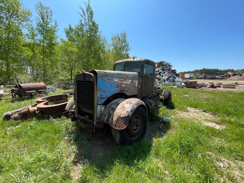 1952 Kenworth Needle Nose Semi-Tractor (No Title) (Sturgeon Bay, WI)