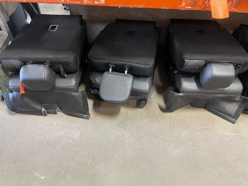 (3) 2025 Ford Explorer Seats (PR18)