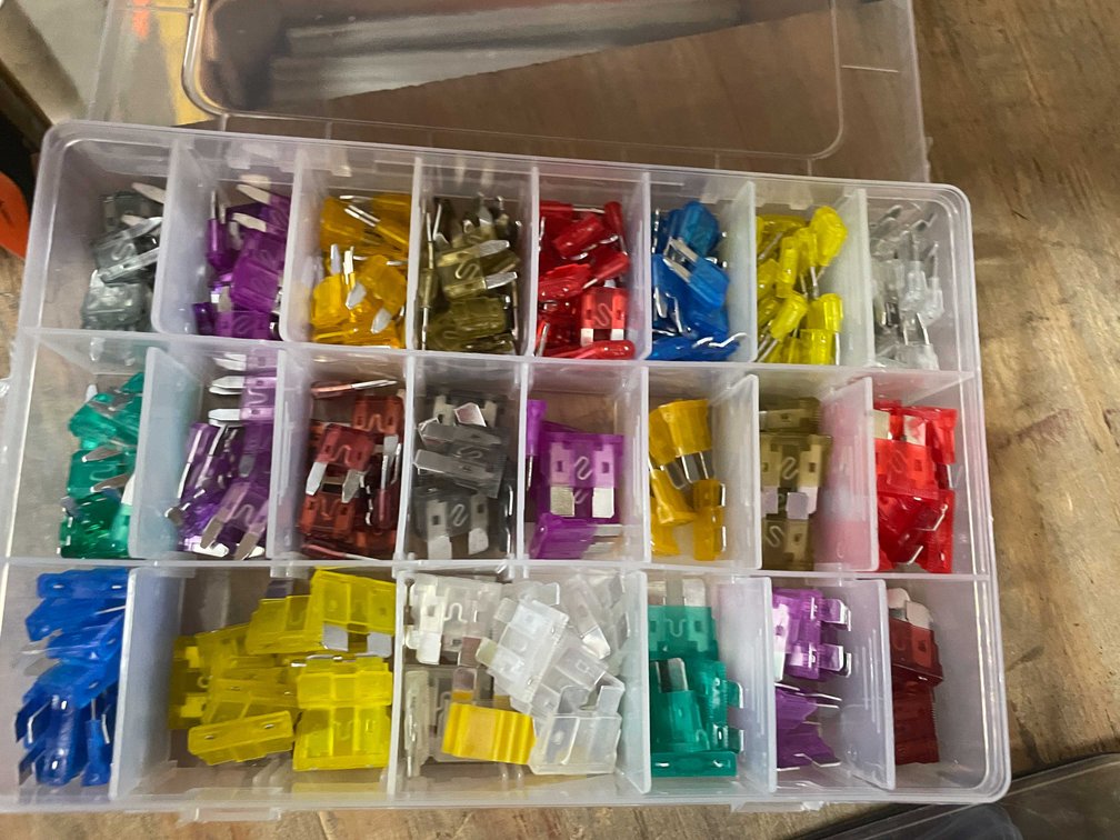 Automotive Fuse Kit (PR12)