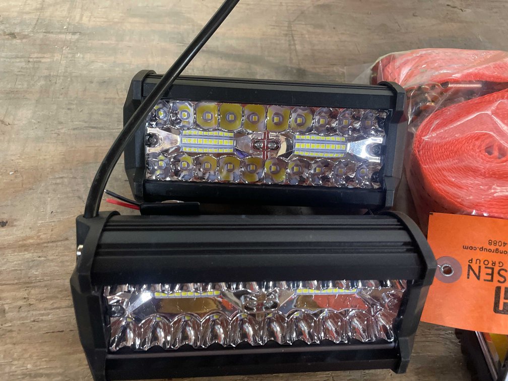 (2) LED 6.5" Long Worklights, 12/24vdc (PR12)