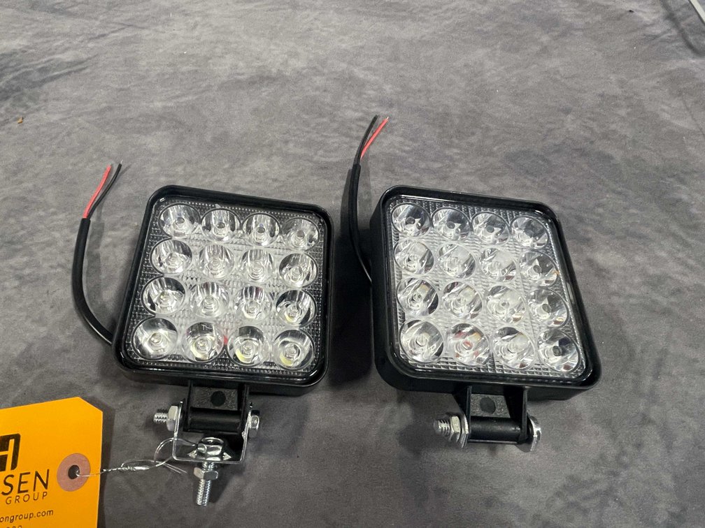 (2) LED 3.5" Worklights, 12/24vdc (T6)