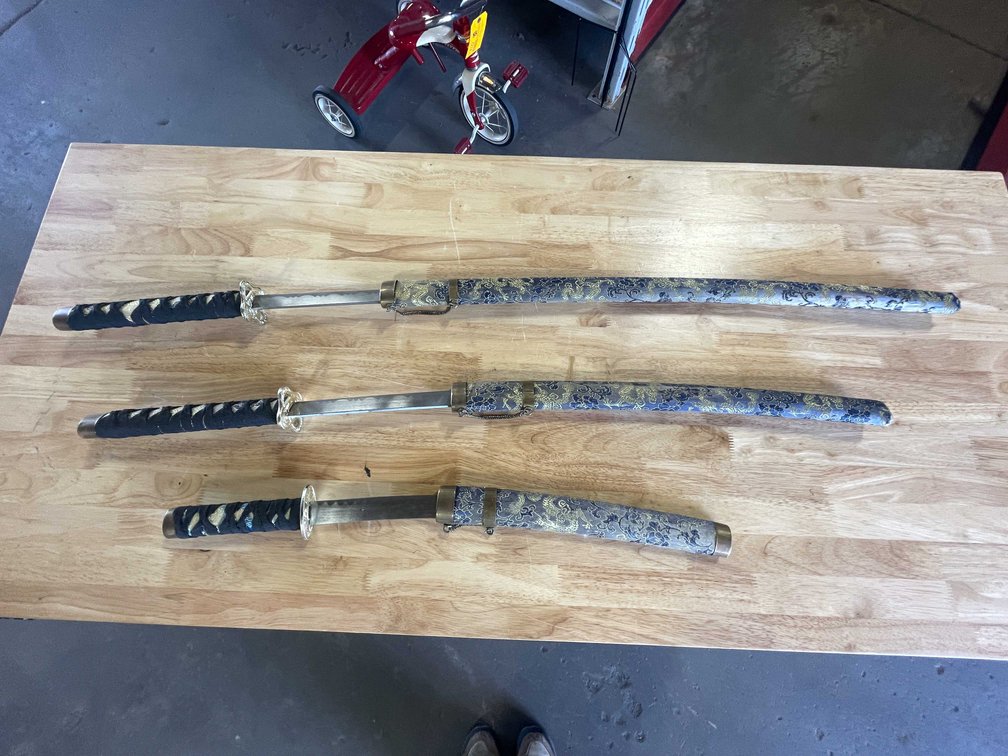 Samurai Swords (T4)