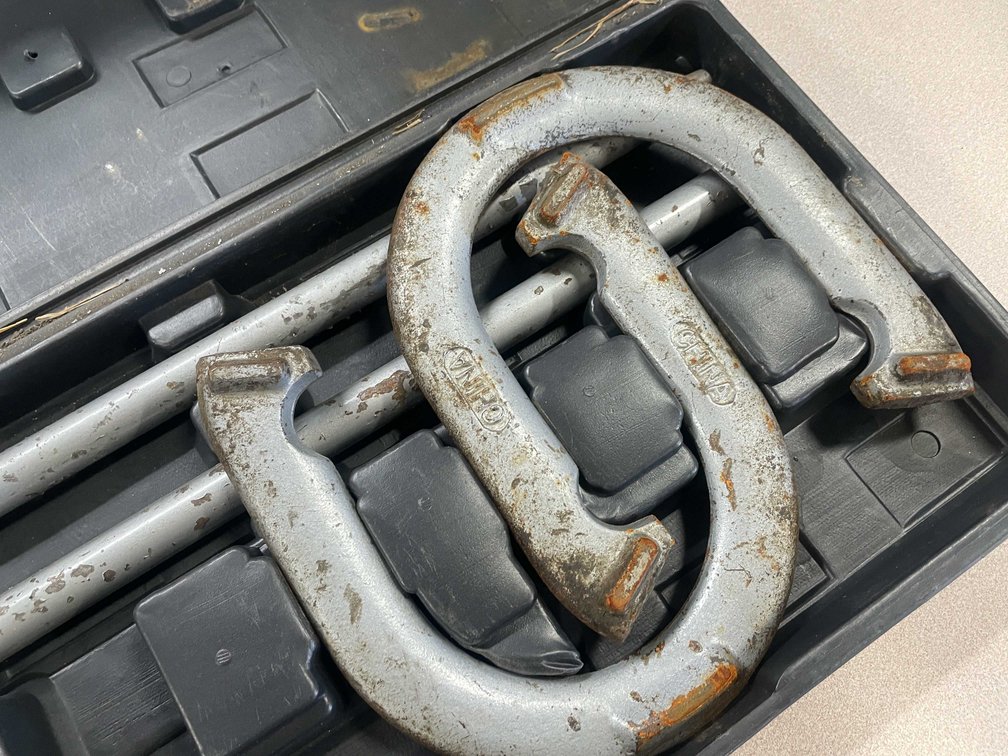 Horse shoe set (T2)