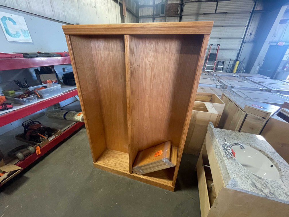 Cabinet (B)