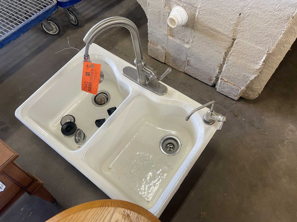 Sink (B)