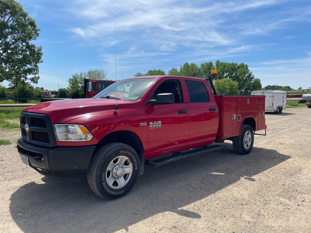 2015 Dodge Ram 2500 Heavy Duty Utility Truck (Has WI Title)