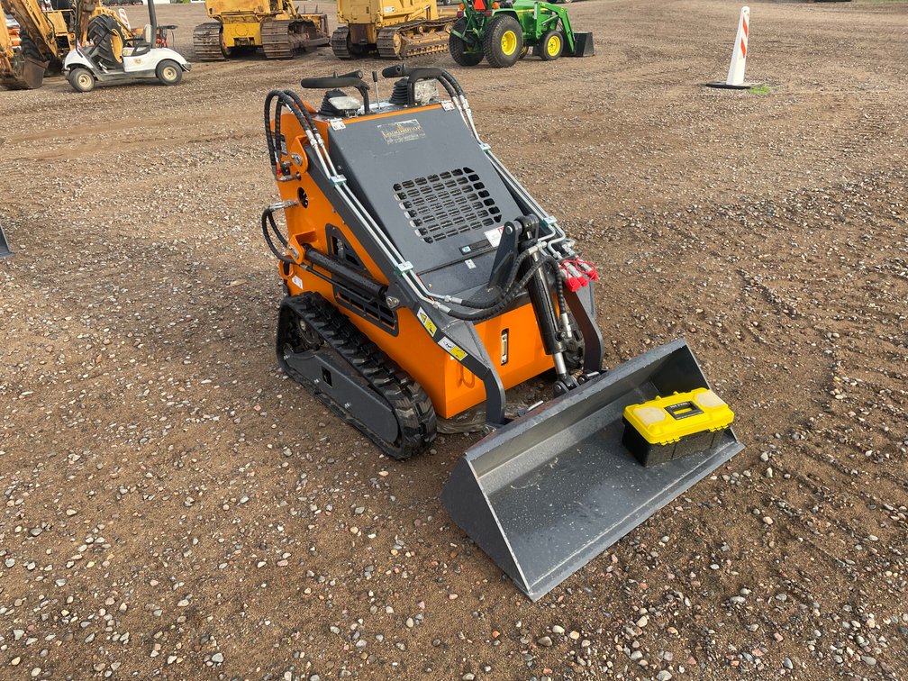 Unused 2026 Landhonor Mini Skid Steer Loader