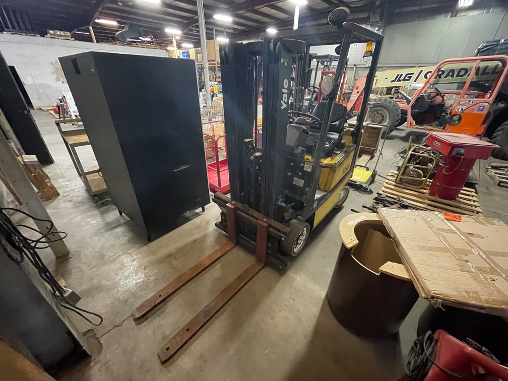 Yale 3000lb Capacity Forklift (Wall E)