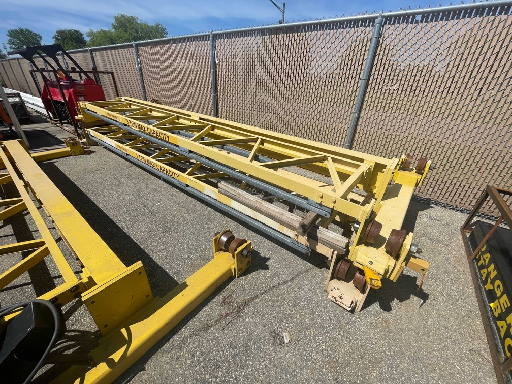 3 Ton Crane Truck (011)