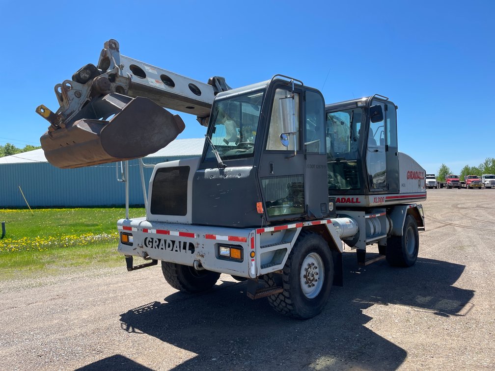 2002 Gradall XL3100 (Deerbrook, WI)
