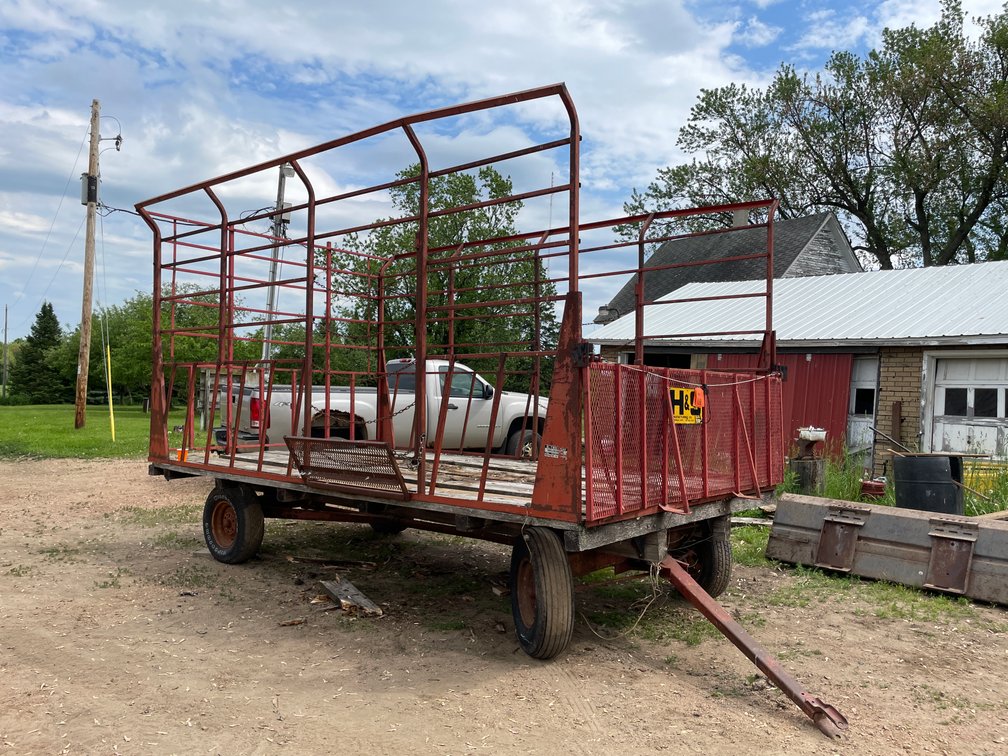 H+S Hay Wagon (Ringle, WI)