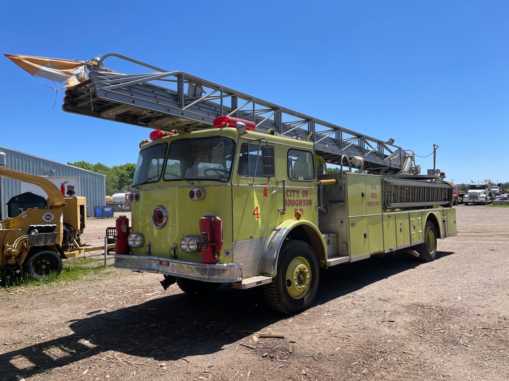 1970 Seagrave Fire Engine (WI Title In Delay) (Deerbrook, WI)