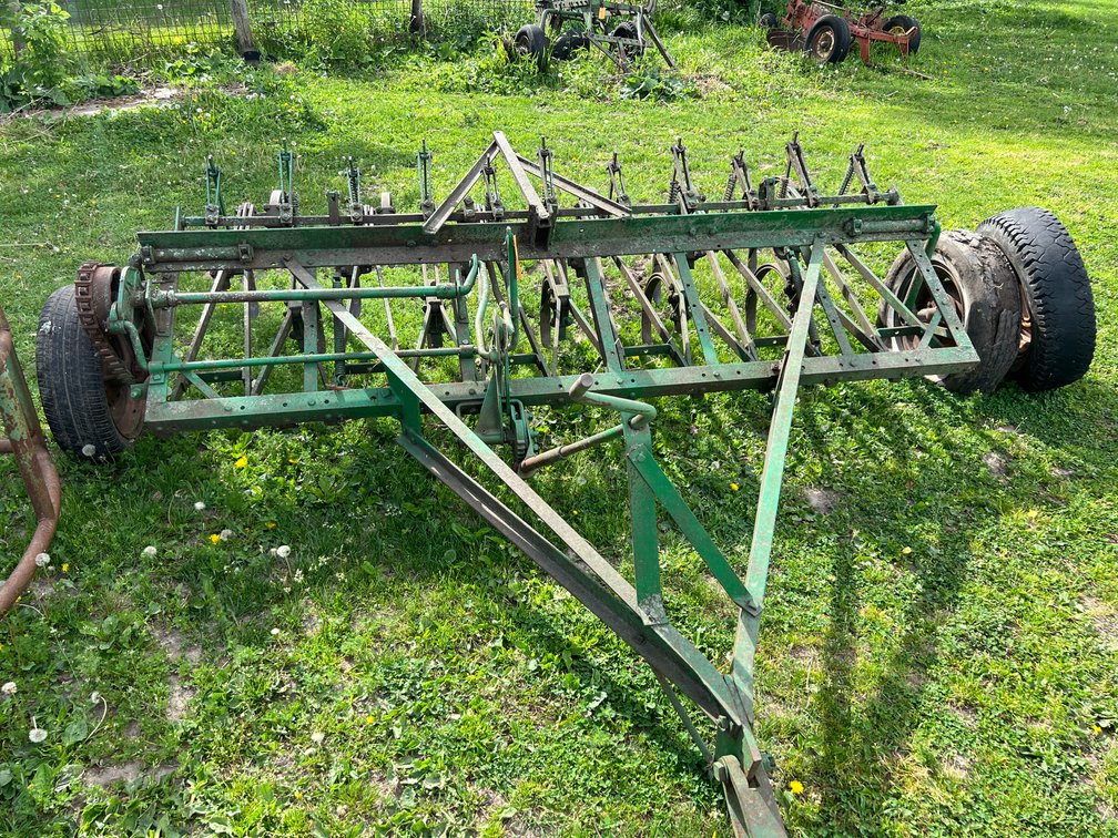John Deere Quack Digger