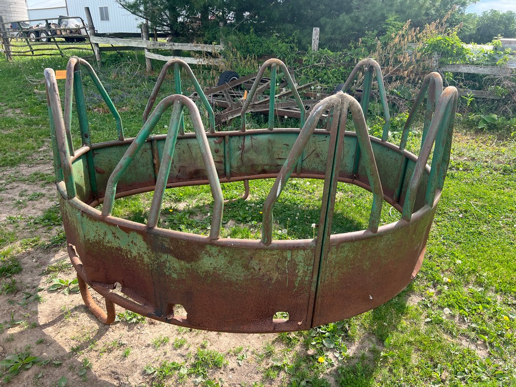 Round Bale Feeder