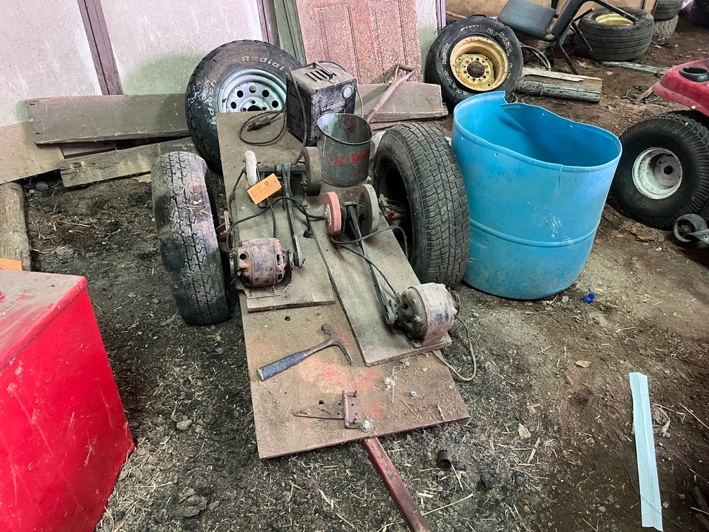 Contents of Lot