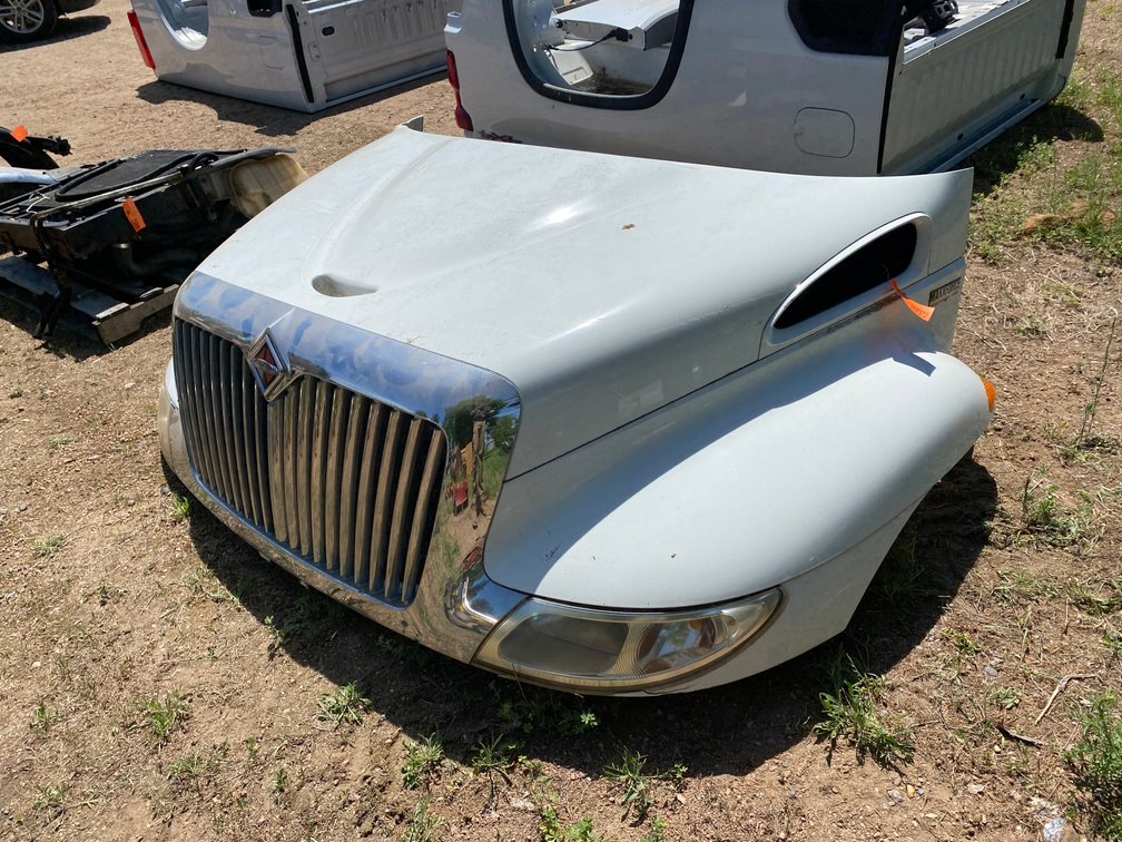 International Maxxforce 4200/4300 Hood (Antigo, WI)