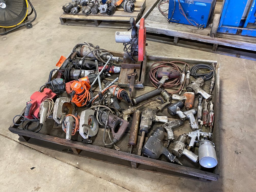 Pallet of Various Shop Tools (Antigo, WI)