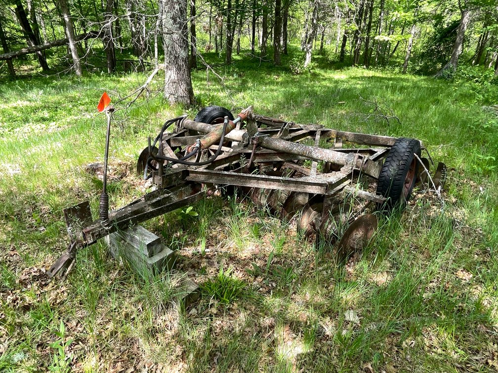 International 8' 6" Disc, (Spring Brook, WI)