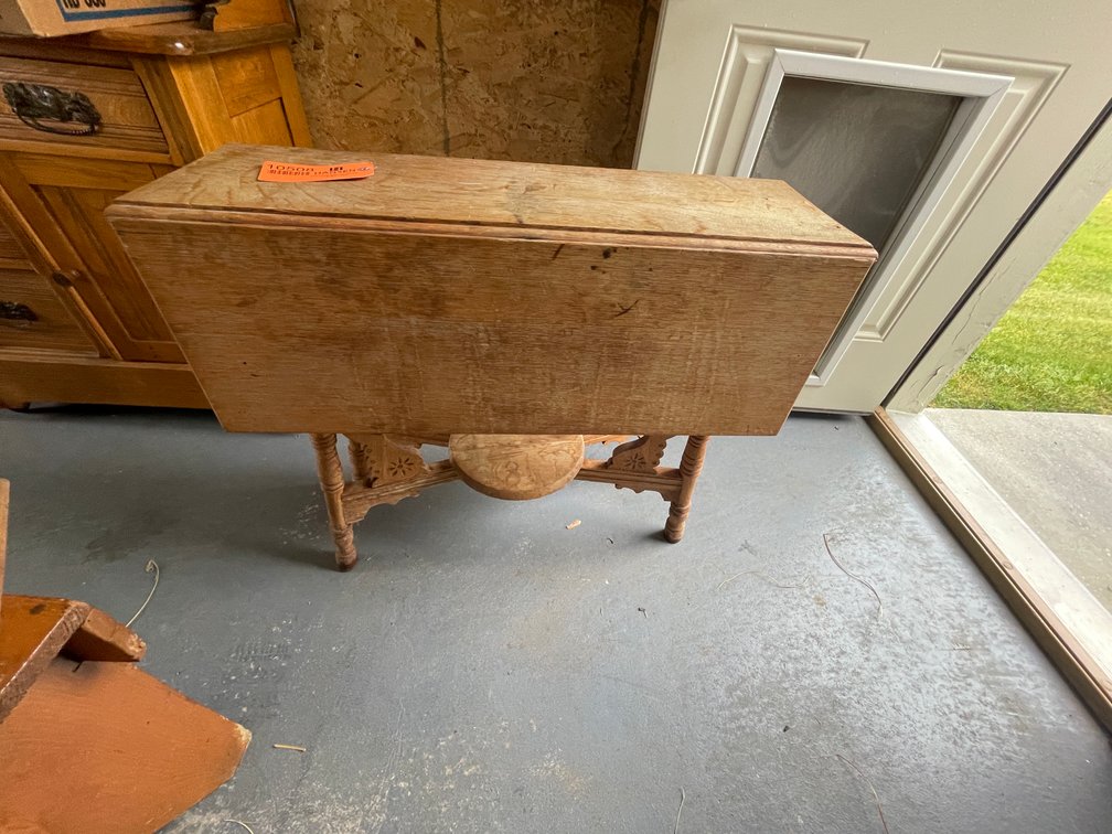 Wooden Tri-fold Table
