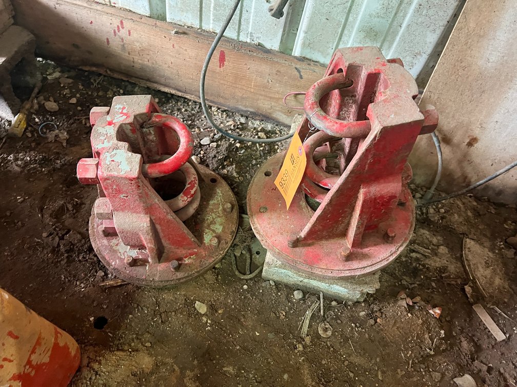 (2) International Wheel Hubs