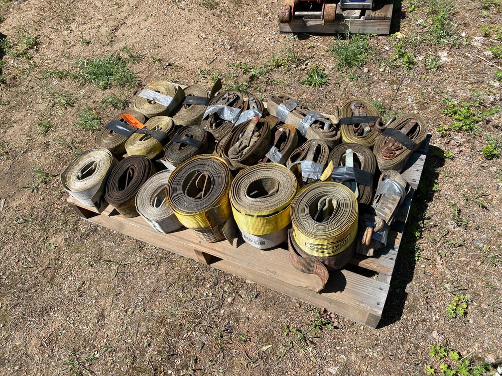 Pallet of 2" Ratchets and 4" Straps (Antigo, WI)